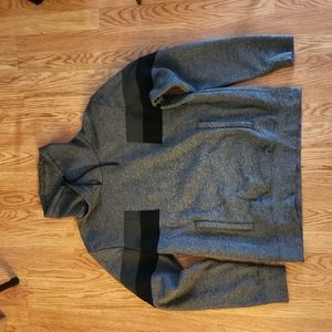 Pre owned H&M sweater size large
